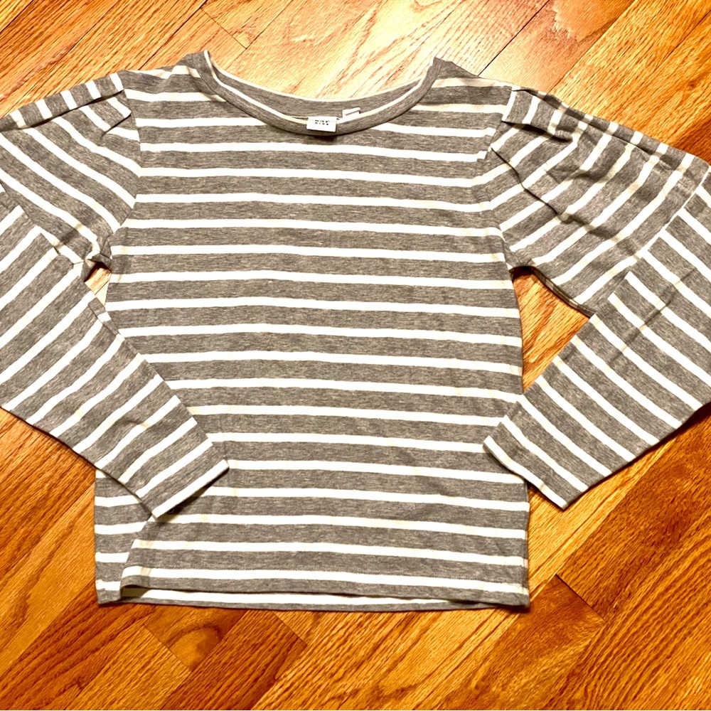 Gap Girl’s Long Pleated Sleeve Top